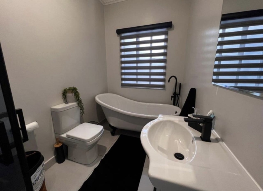 4 Bedroom Property for Sale in Kimberley Central Northern Cape